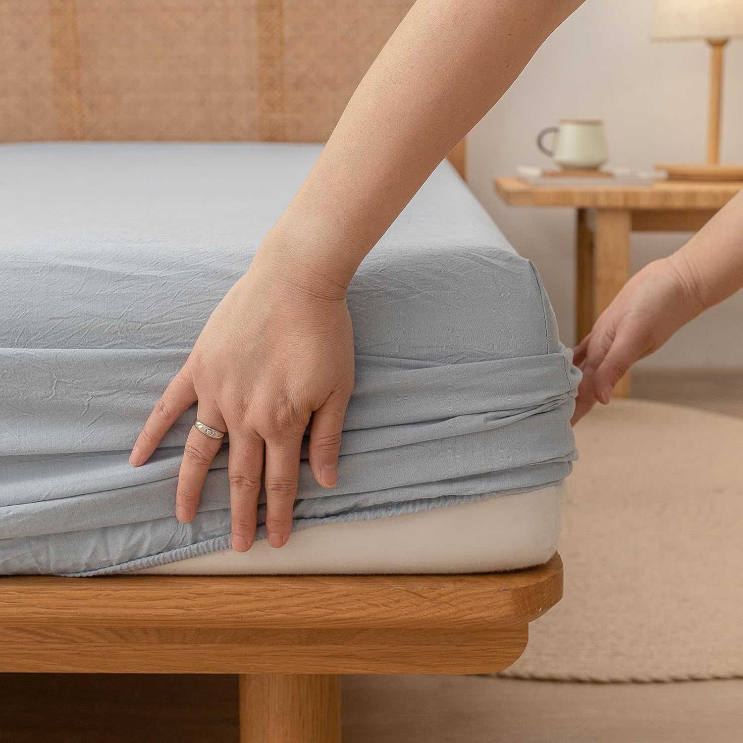 Fitted Sheet Only 100% Washed Cotton Linen Feel Easily Fits Deep Pockets up to 17 inch Solid Cornflower Blue Queen
